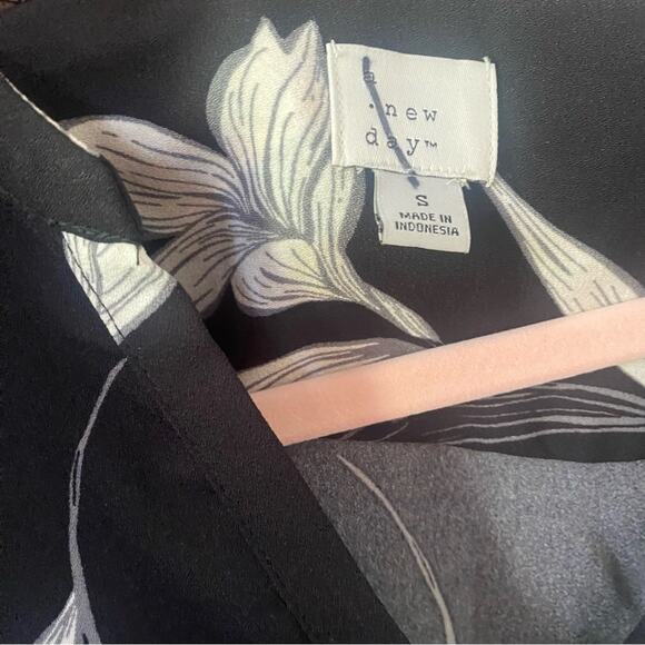 A New Day floral button down sleeveless dress - Picture 2 of 7